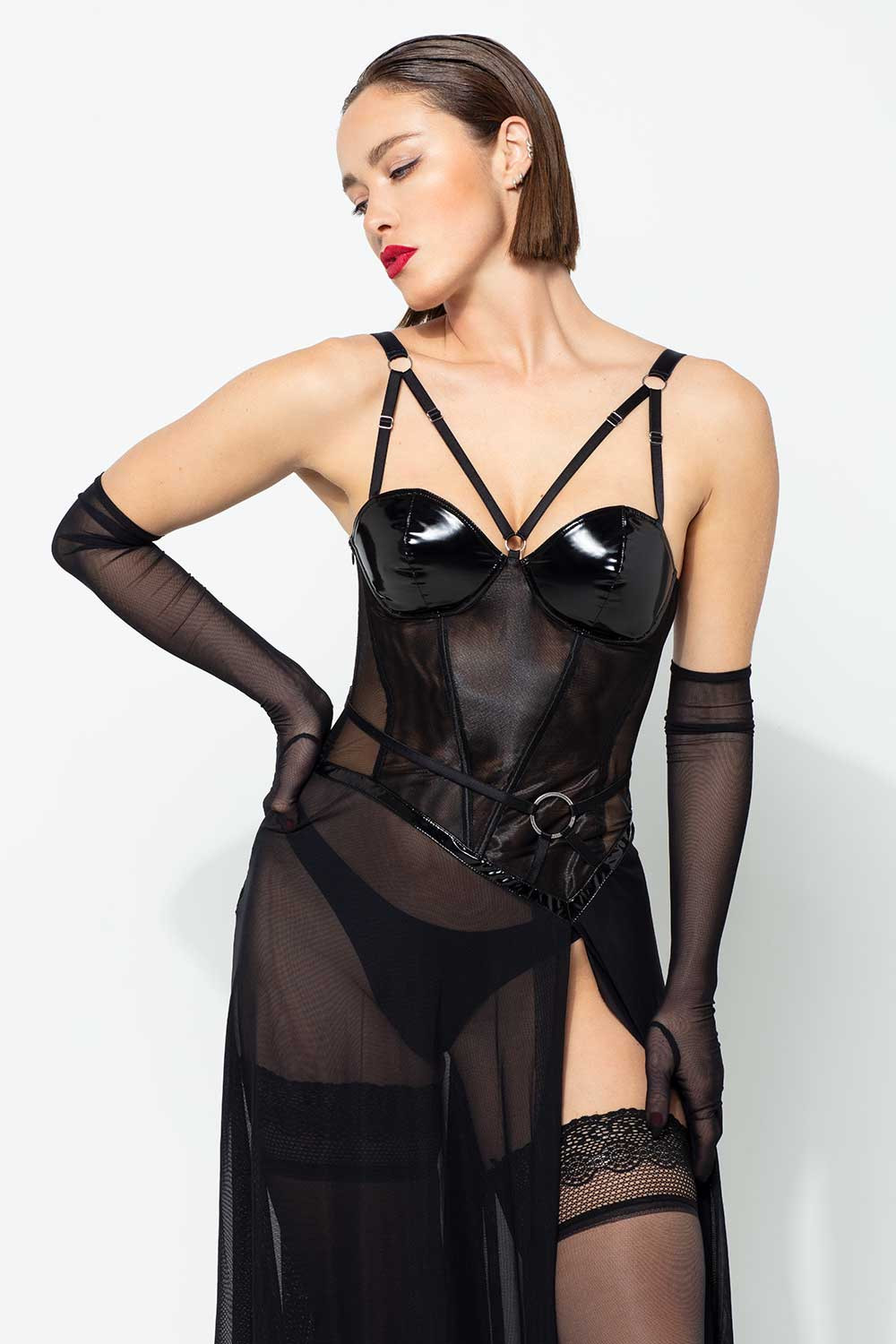 https://maisoncatanzaro.com/15742/blake-top-harness.jpg