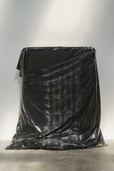 Black vinyl bed linen - Patrice Catanzaro Official Website
