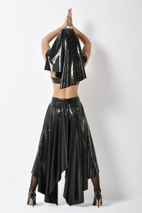 Un accesorio para la cabeza para una monja sexy